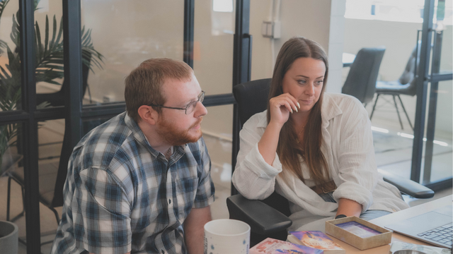 Customer service - Andrew and Allison working together